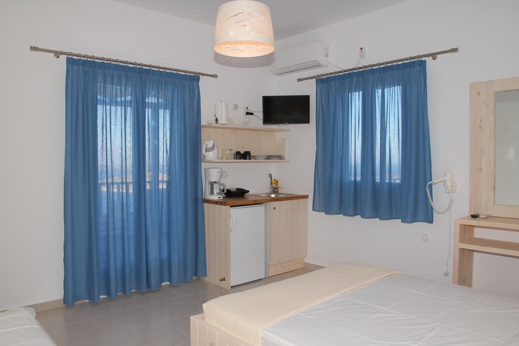 Meltemi Retreat Hotel Đảo Iraklia Ngoại thất bức ảnh
